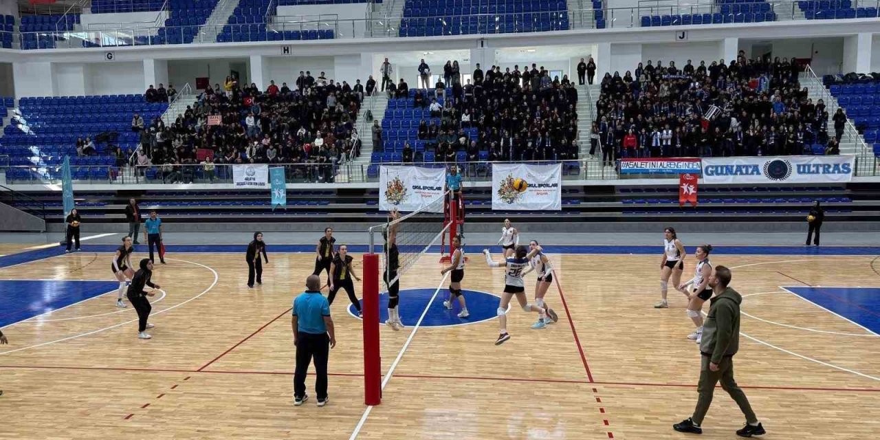 Şampiyonluk kupası Şehriban Günata’nın