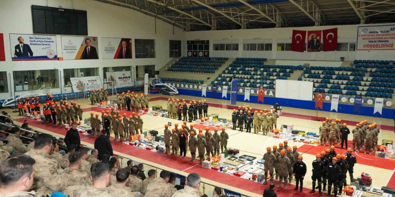 Hakkâri’de 3 bin 48 kişiye arama kurtarma eğitimi verildi