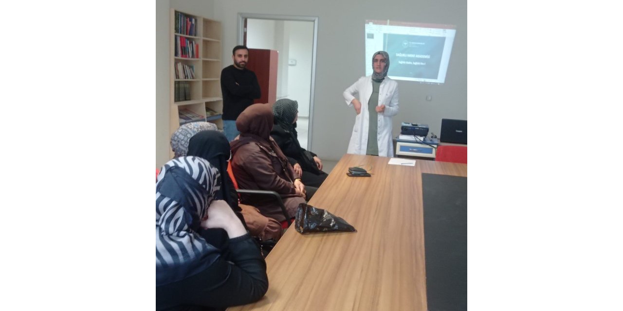 Elazığ’da vatandaşlara sağlık bilgilendirmesi