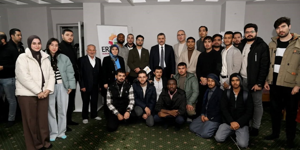 Vali Çiftçi, Uluslararası öğrencilerle biraraya geldi