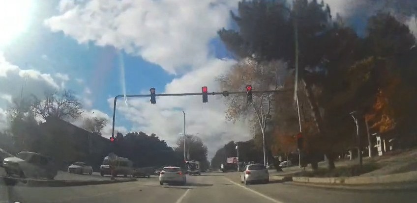 Elazığ’da hatalı şerit değiştirme kazaya neden oldu