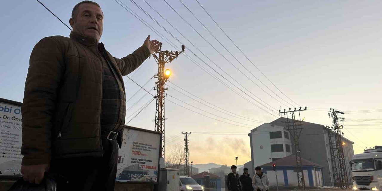 VEDAŞ’ın ihmali can ve mal güvenliğini tehdit ediyor: Yüksekova’nın kalbi tehlike saçıyor