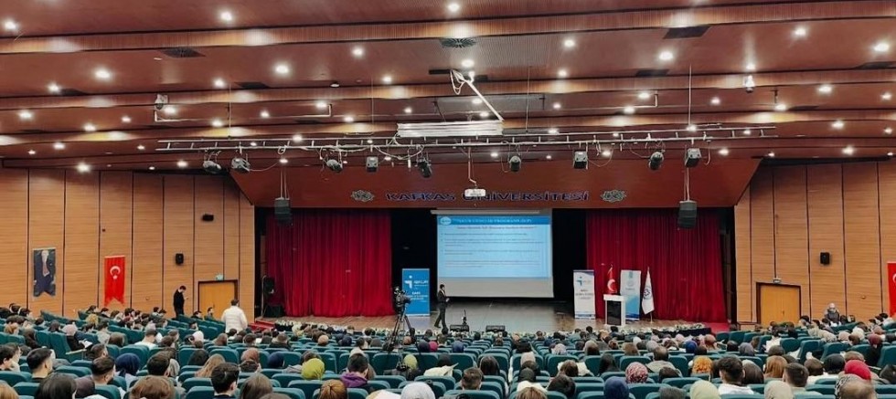 Kars’ta üniversite öğrencilerine İŞKUR’dan iş arama becerileri semineri