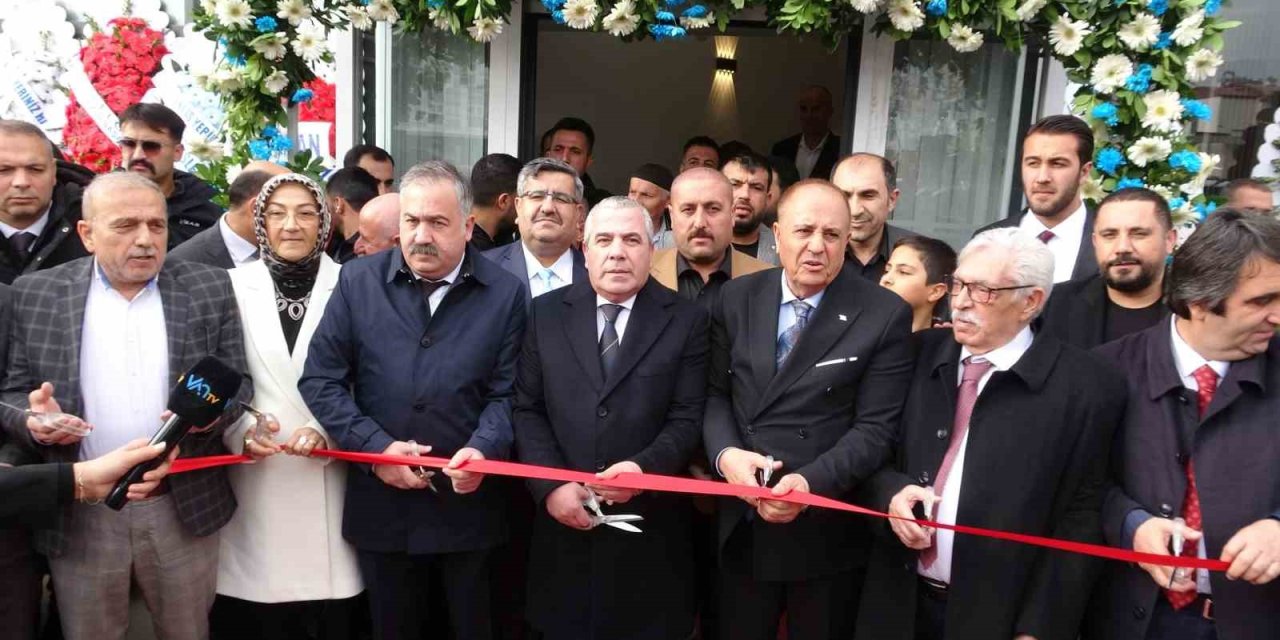 Van TV yeni vizyonuyla yeniden yayında