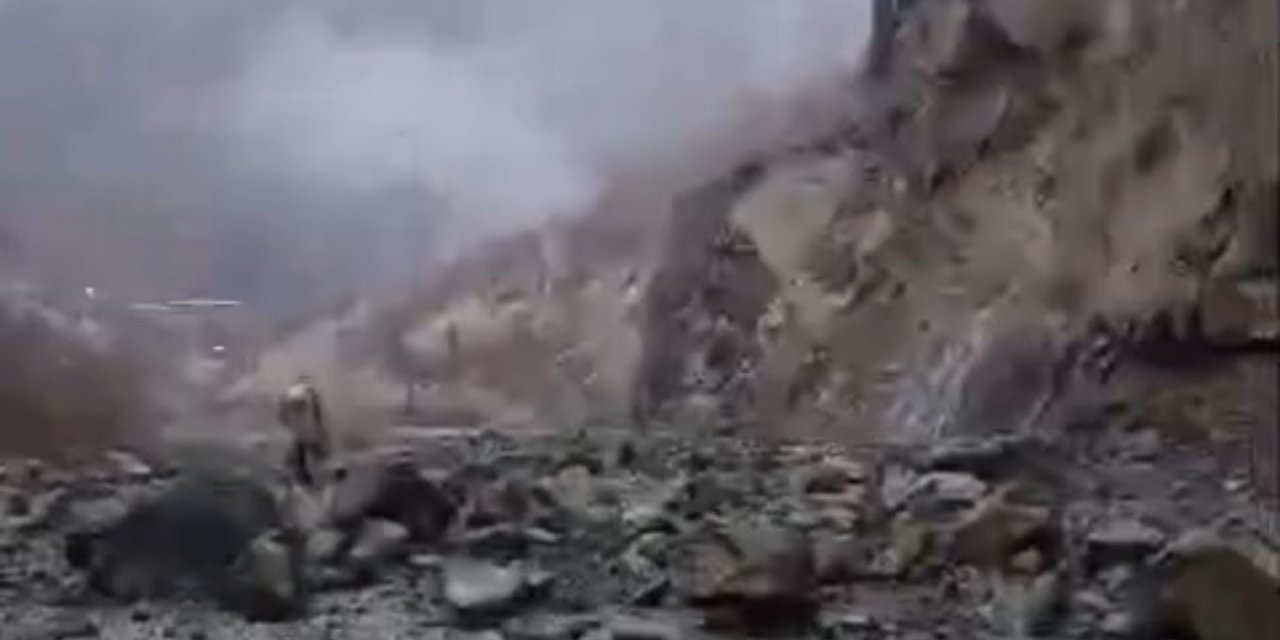 Hakkari’de heyelan