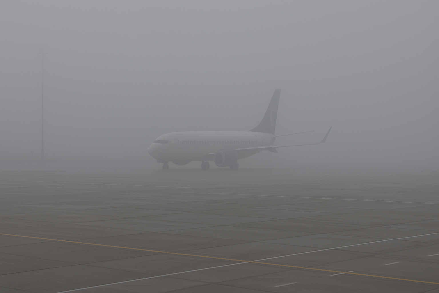 Kars’a 3 gündür uçak inmiyor: Sis hava trafiğini durdurdu