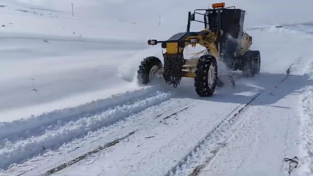 Kars'ta 20 köy yolu ulaşıma kapandı
