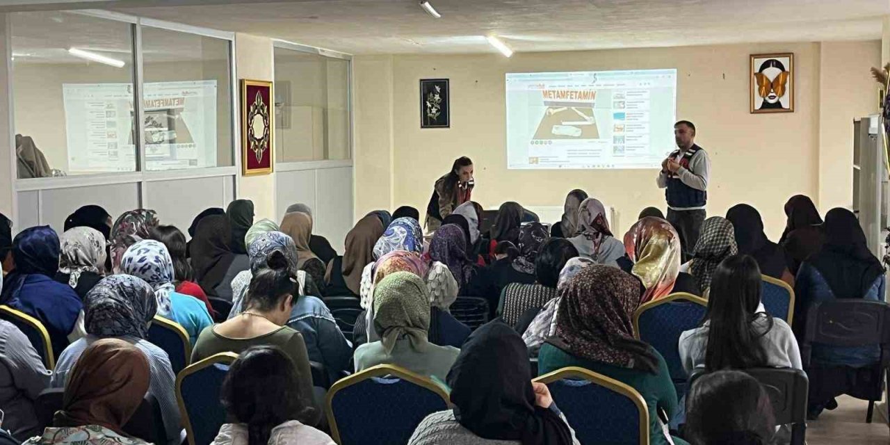 Muş’ta annelere uyuşturucuyla mücadele eğitimi