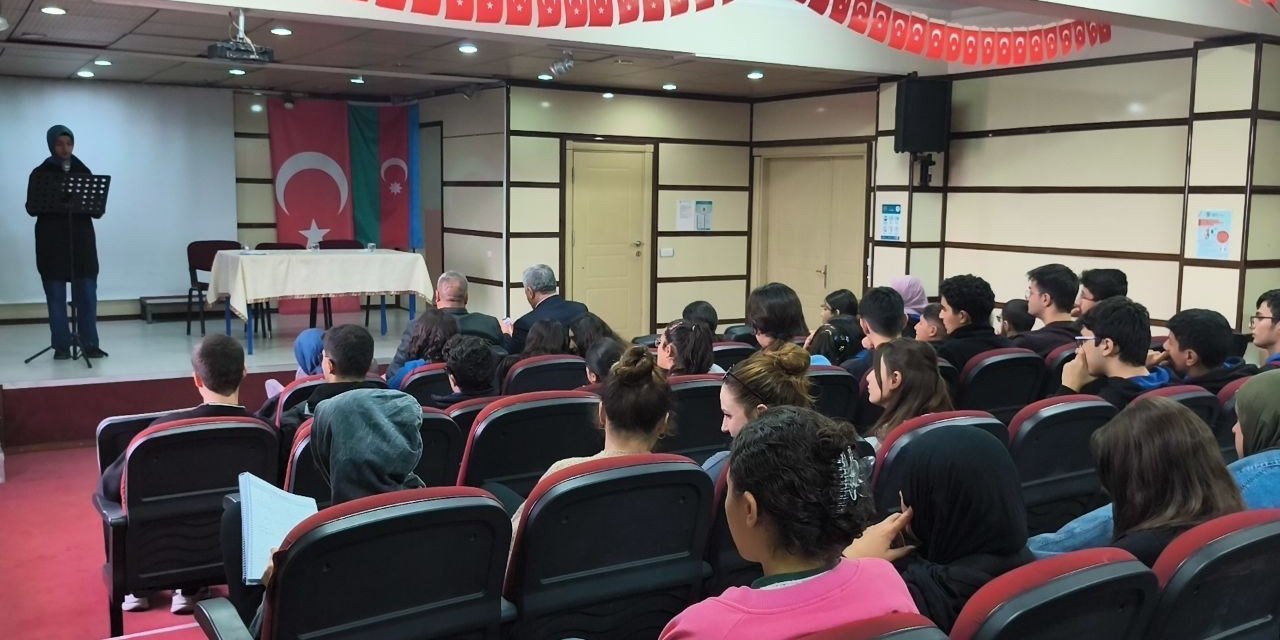 Haydar Aliyev, vefatının 22. yılında Haydar Aliyev Fen Lisesi’nde anıldı