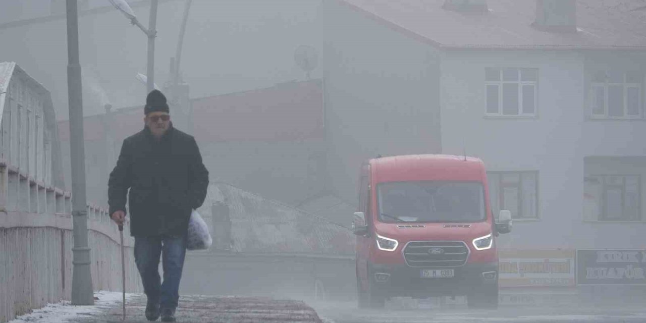 Yoğun sis sonrası kent adeta kayboldu