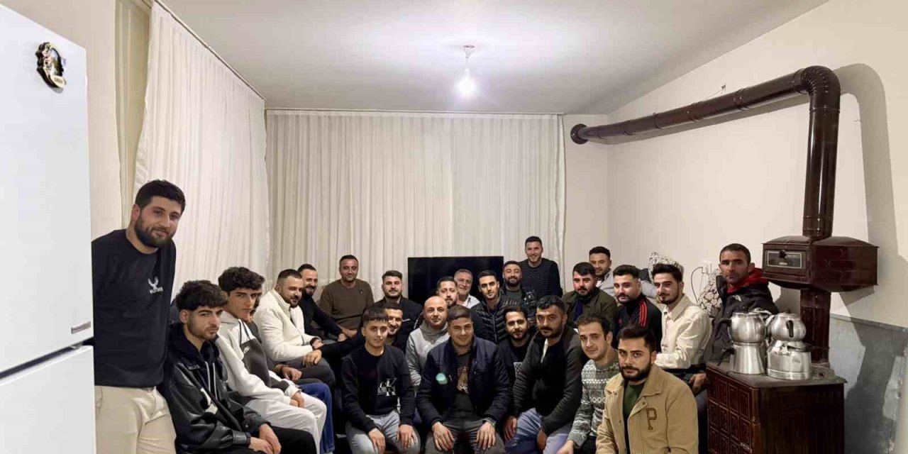 Akçadağ Belediye Başkanı Ulutaş gençlerle buluştu