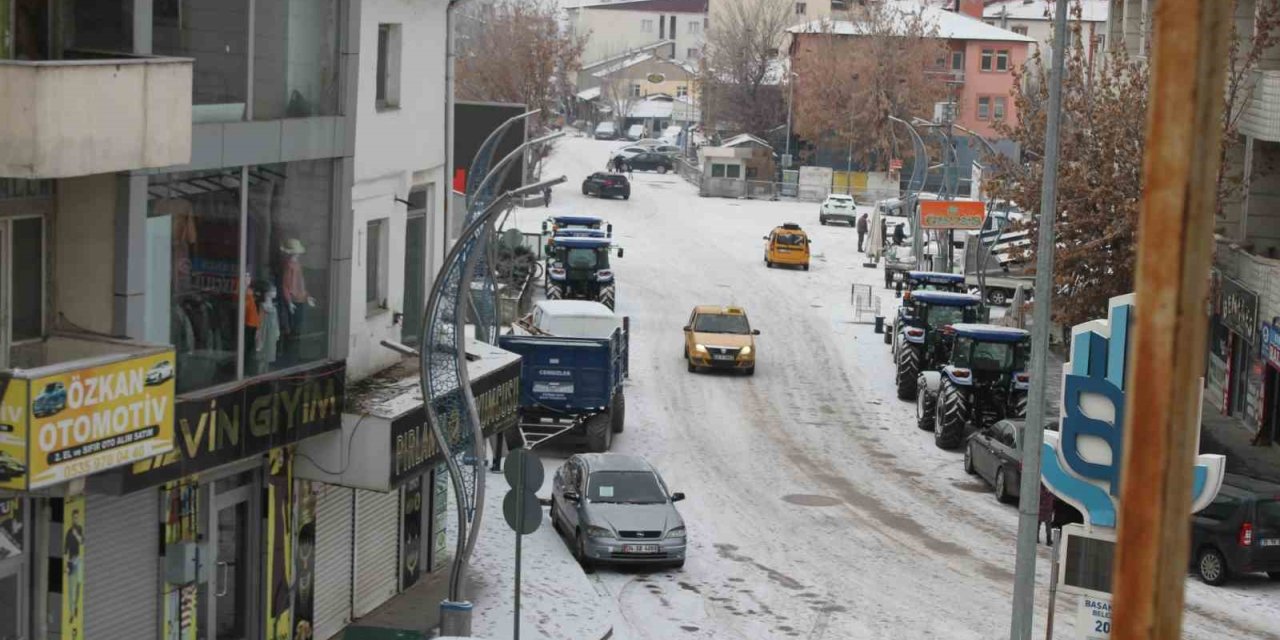 Malazgirt’te kar yağışı