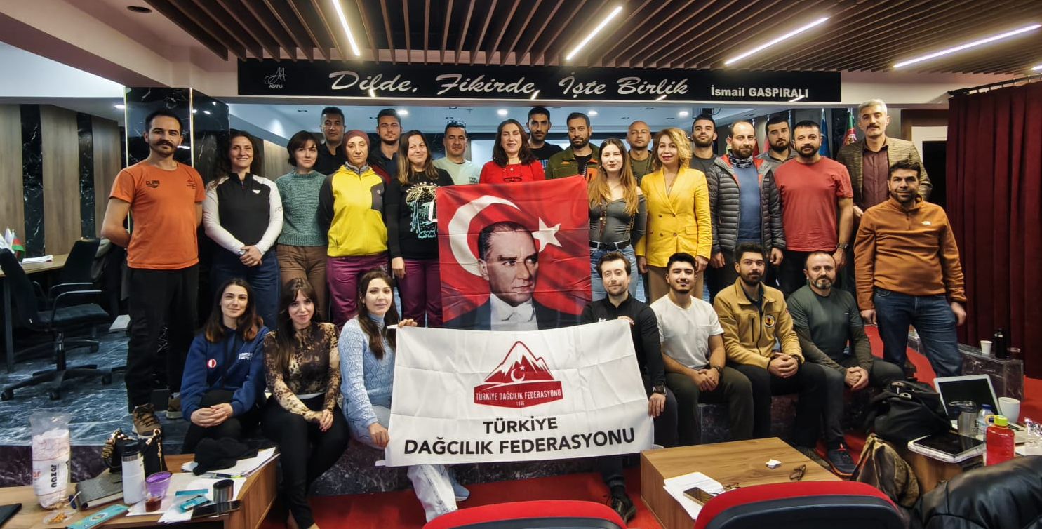 Karslı Dağcılardan Büyük Başarı