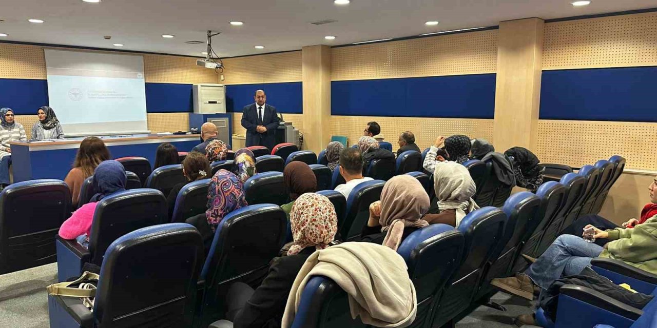 Elazığ’da sağlıkçılara seminer verildi
