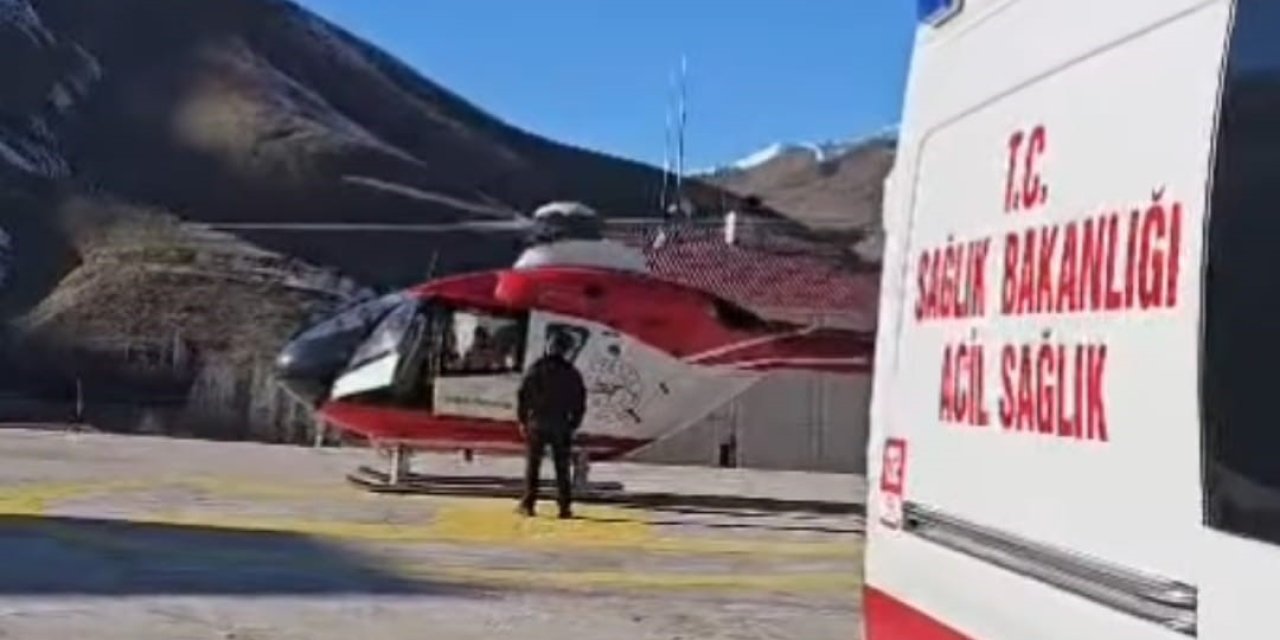 Hamile kadın ambulans helikopterle Van’a getirildi