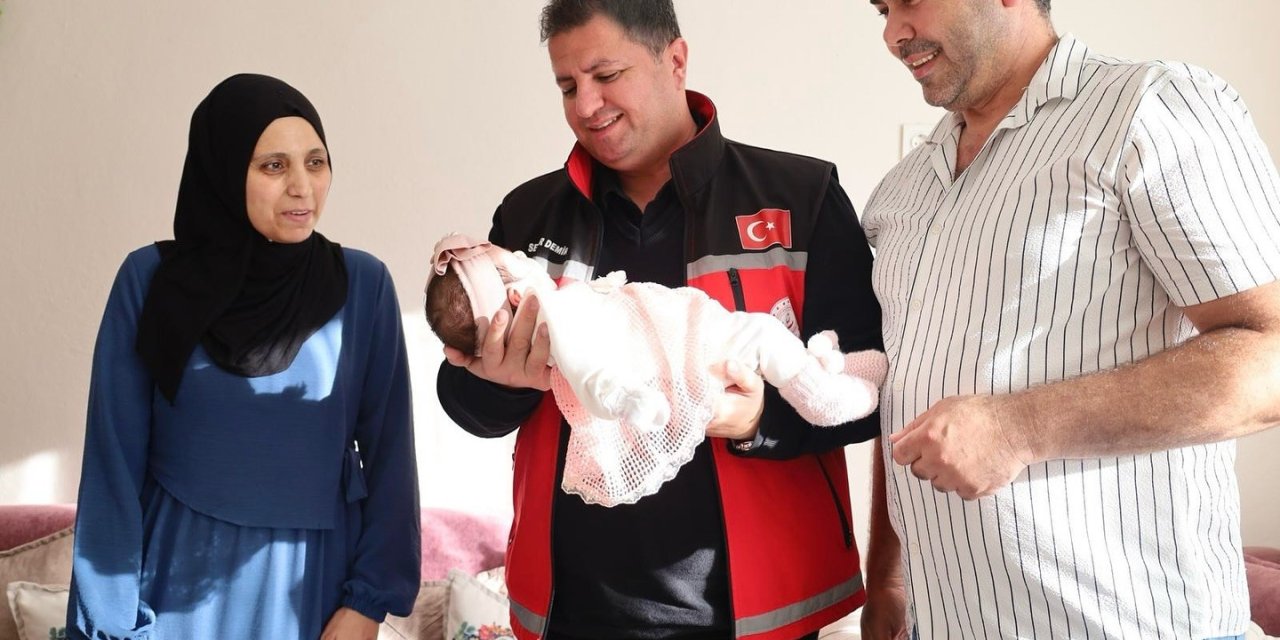 Sevinç ailesi bir kız çocuğuna daha koruyucu aile oldu