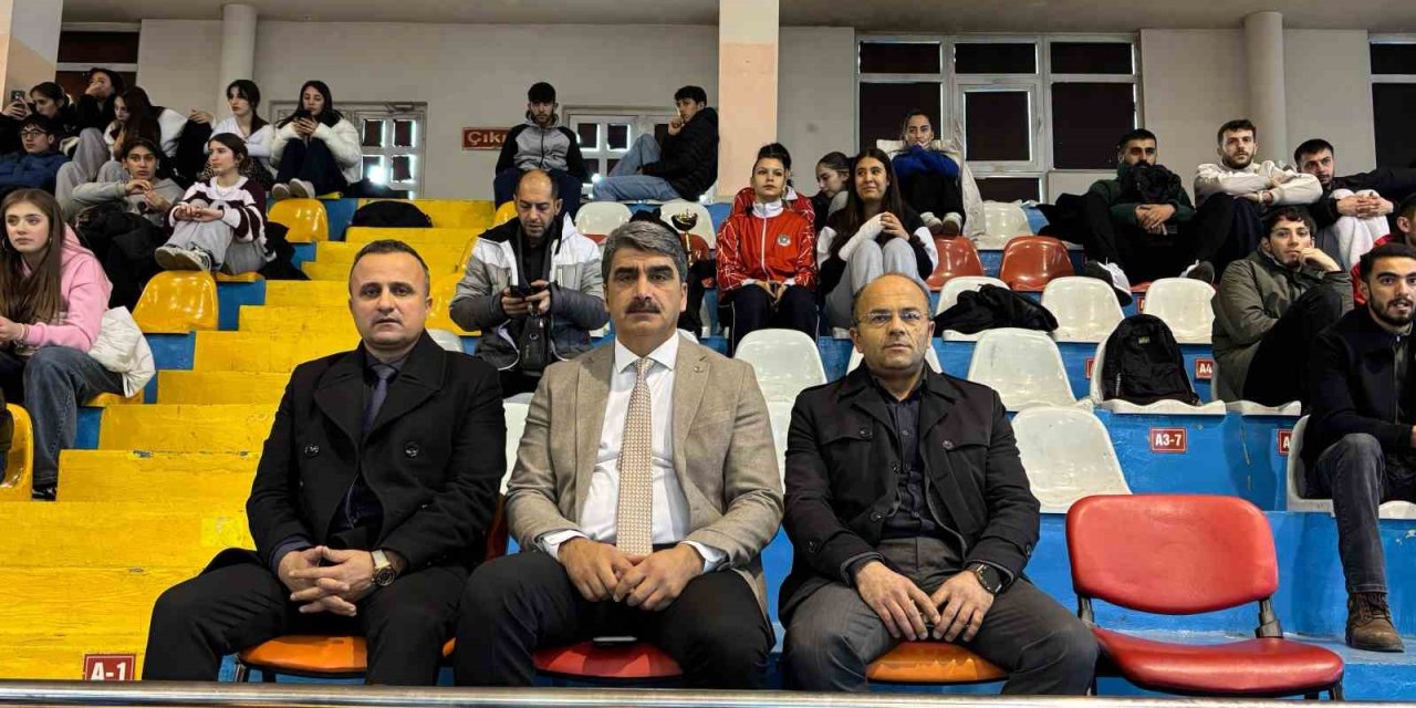 Aşkale voleybolda il ikincisi oldu