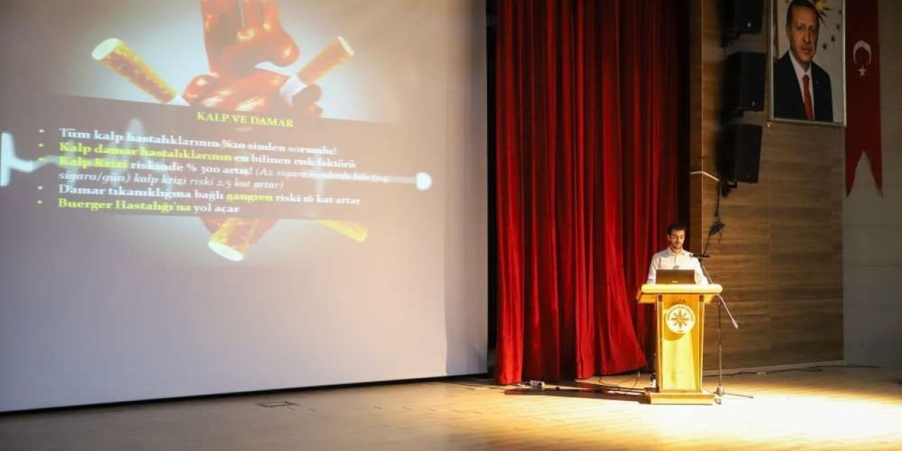 Ardahan’da "Bağımlılıkla Mücadele Konferansı" düzenlendi