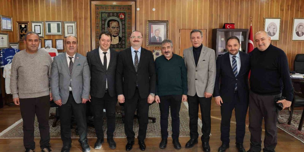 Rektör Hacımüftüoğlu, DAGC ve DGF yönetimini kabul etti