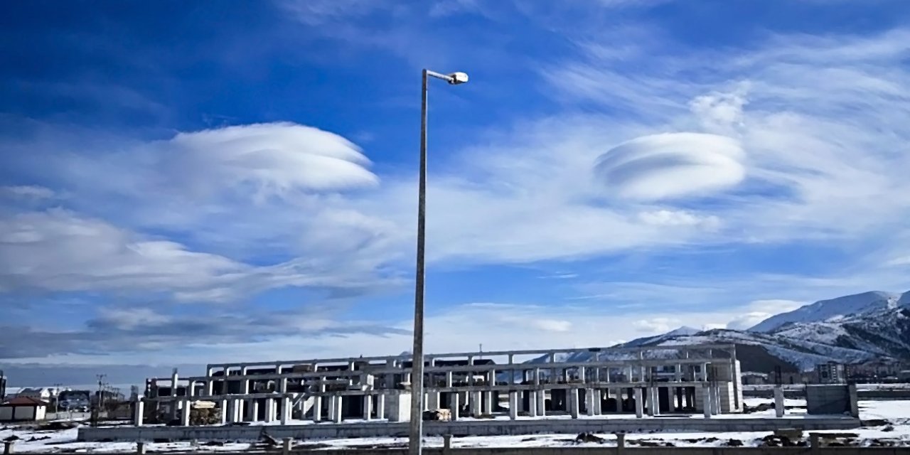 Bitlis semalarında lentiküler bulut görüntülendi