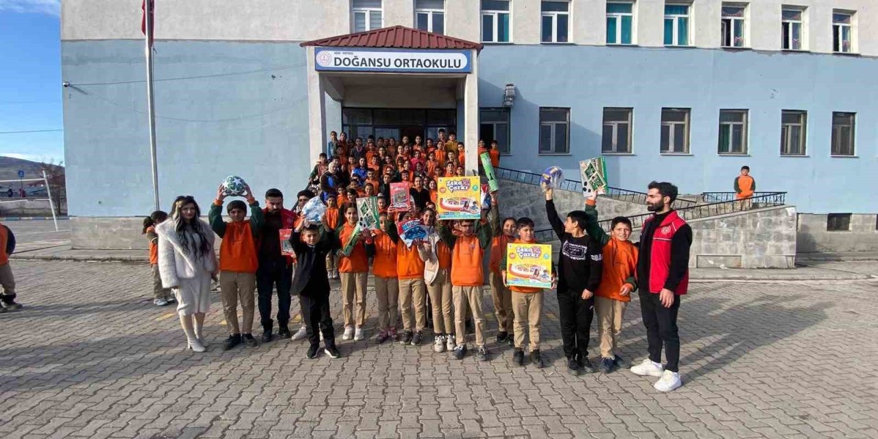 Patnos’ta öğrencilerine anlamlı destek