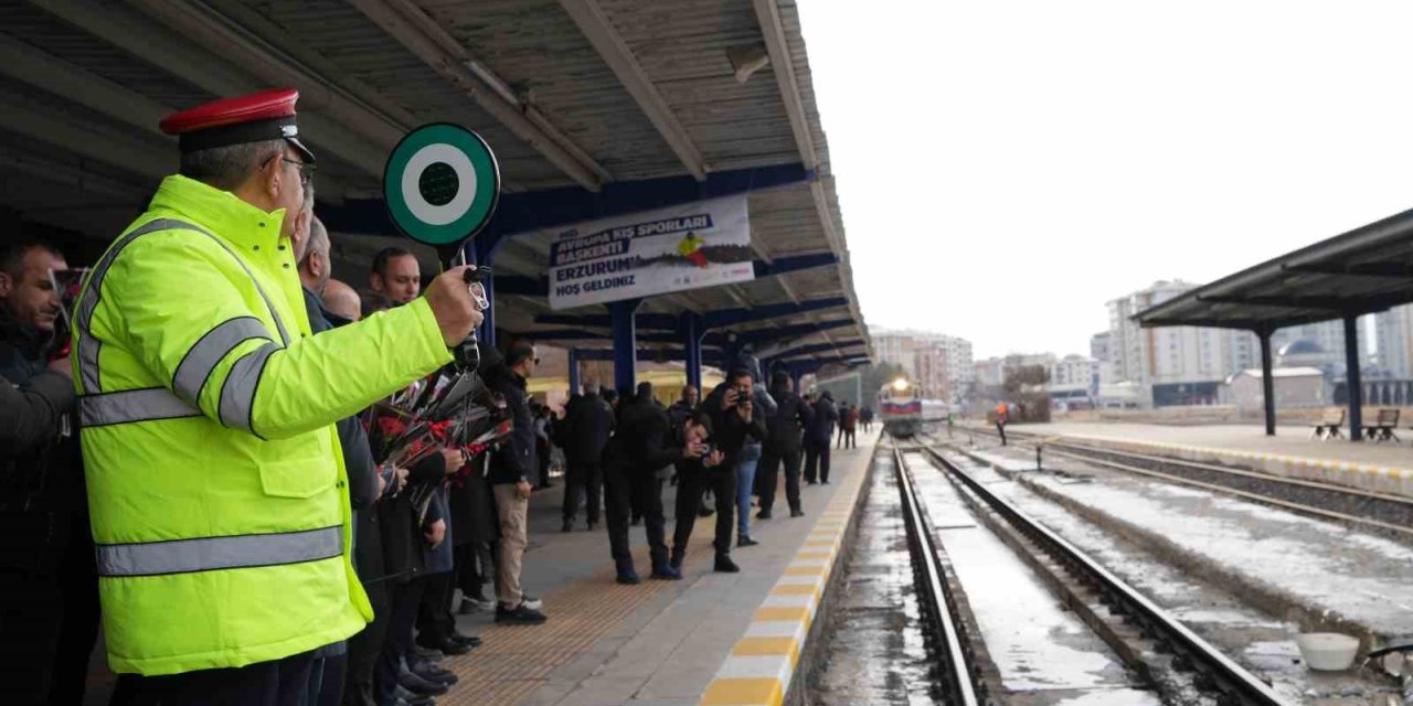 Doğu Ekspresi Erzurum’da mola verdi