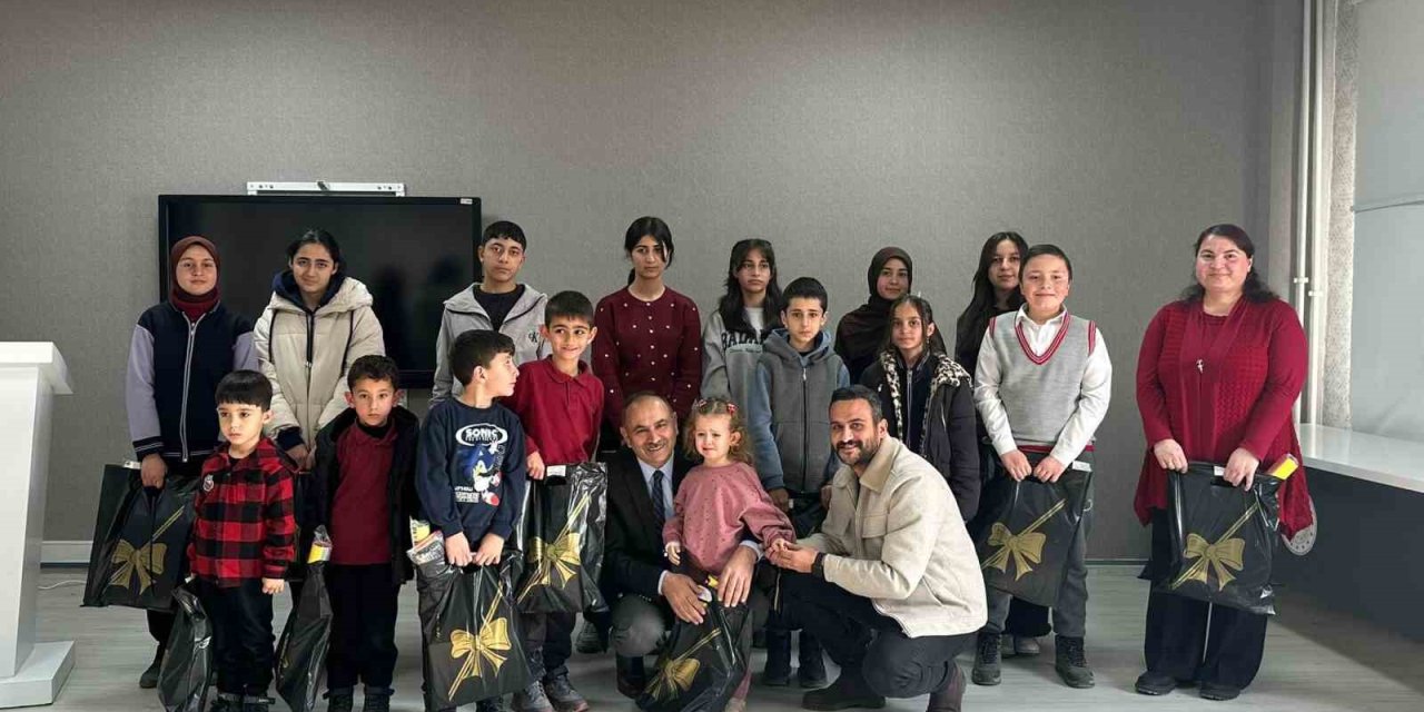 Muradiye’de 2. kitap okuma yarışması ödül töreni düzenlendi