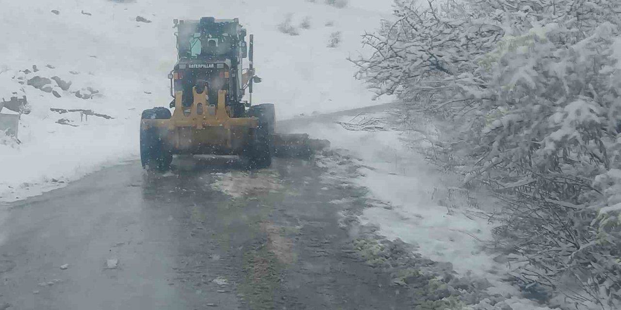 Battalgazi Belediyesi’nden kar yağışına karşı hızlı müdahale