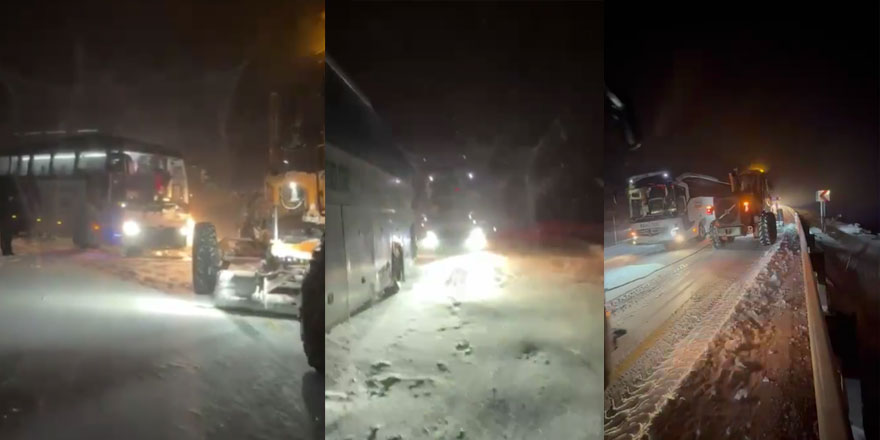 Kars’ta 2’si tır 5 araç karda mahsur kaldı