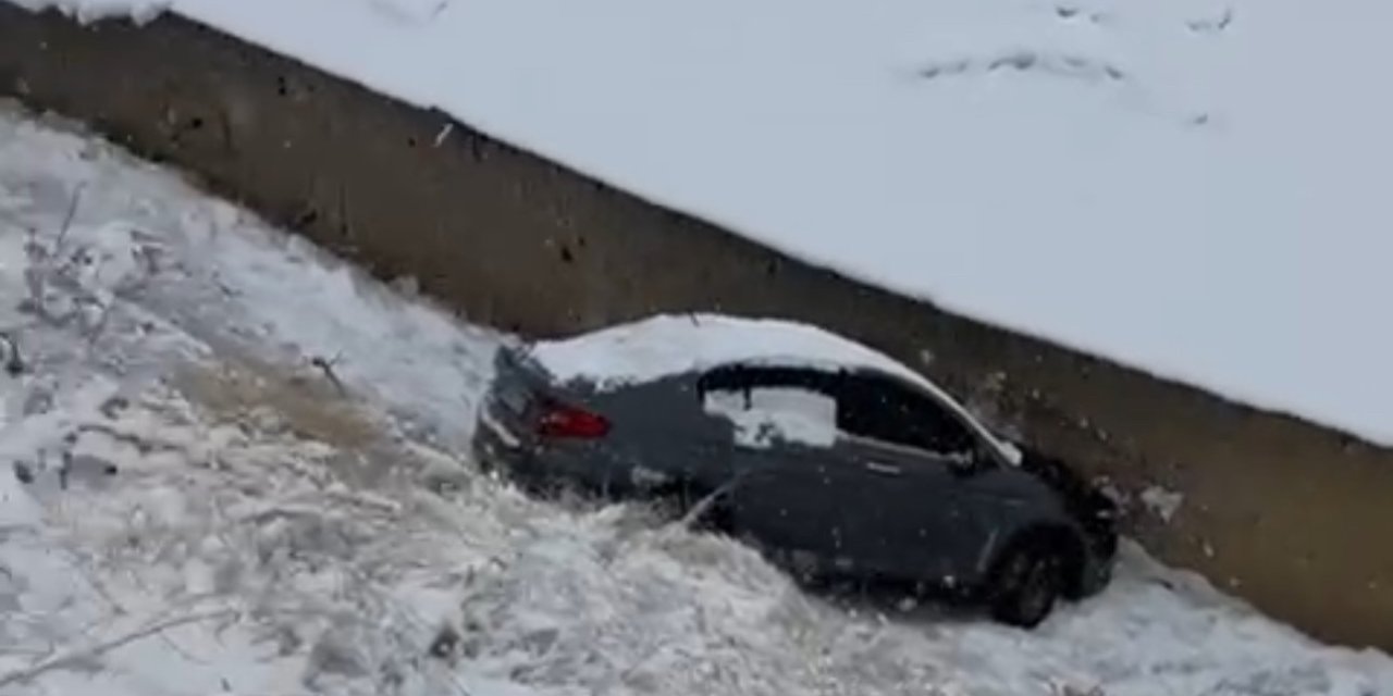 Yüksekova’da kar yağışı ve buzlanma kazaları beraberinde getirdi