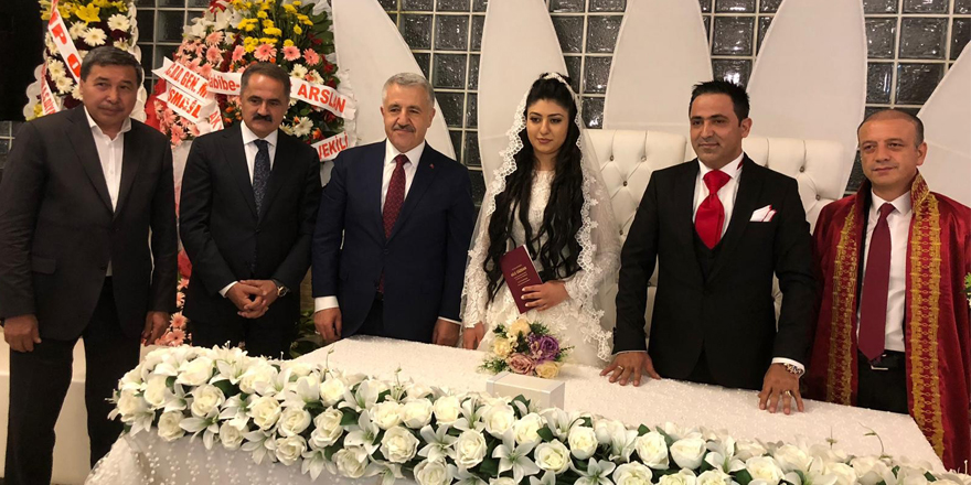 Milletvekili Ahmet Arslan, nikah şahitliği yaptı