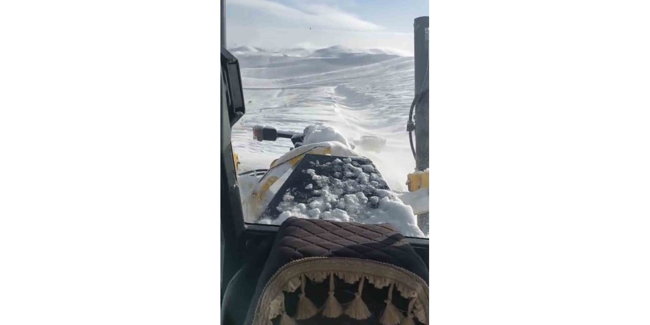 Muş’ta kar yağışı: 333 köy yolu kapandı