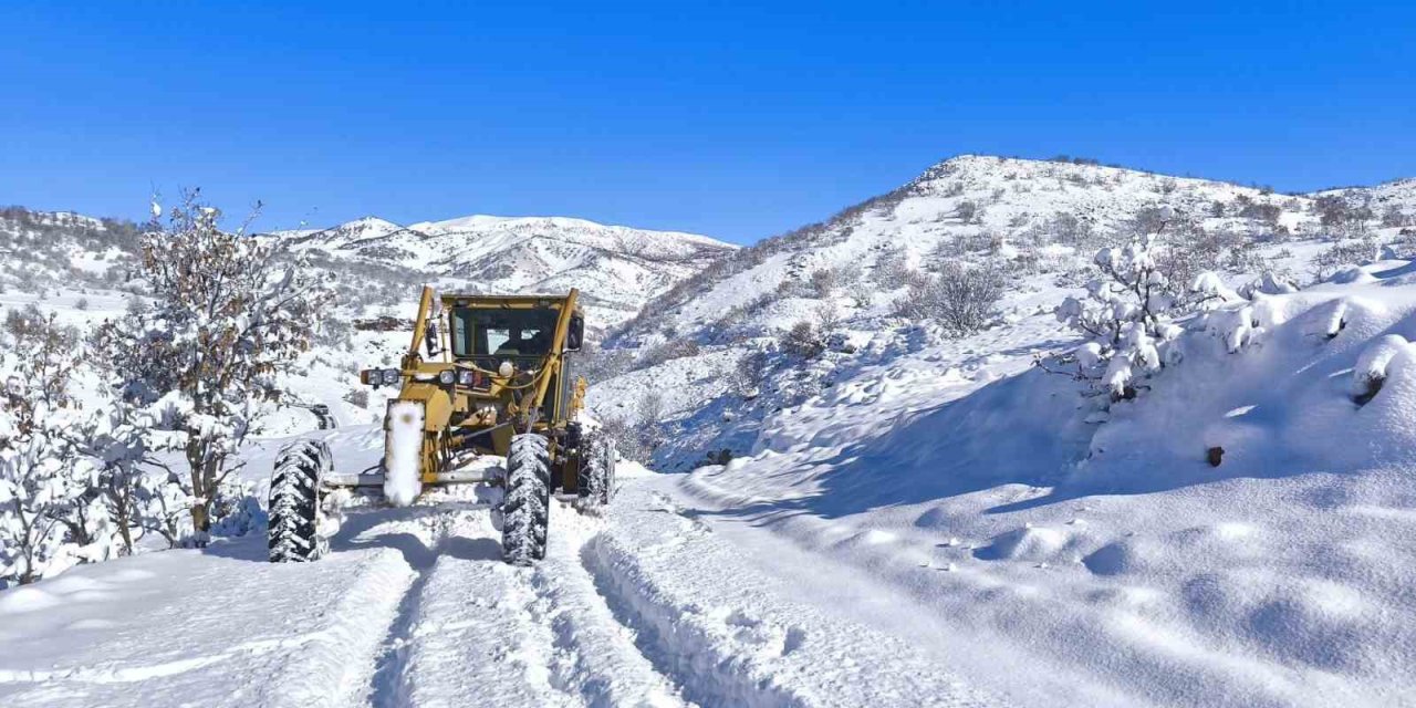 Bingöl’de 96 köy yolu ulaşıma kapandı