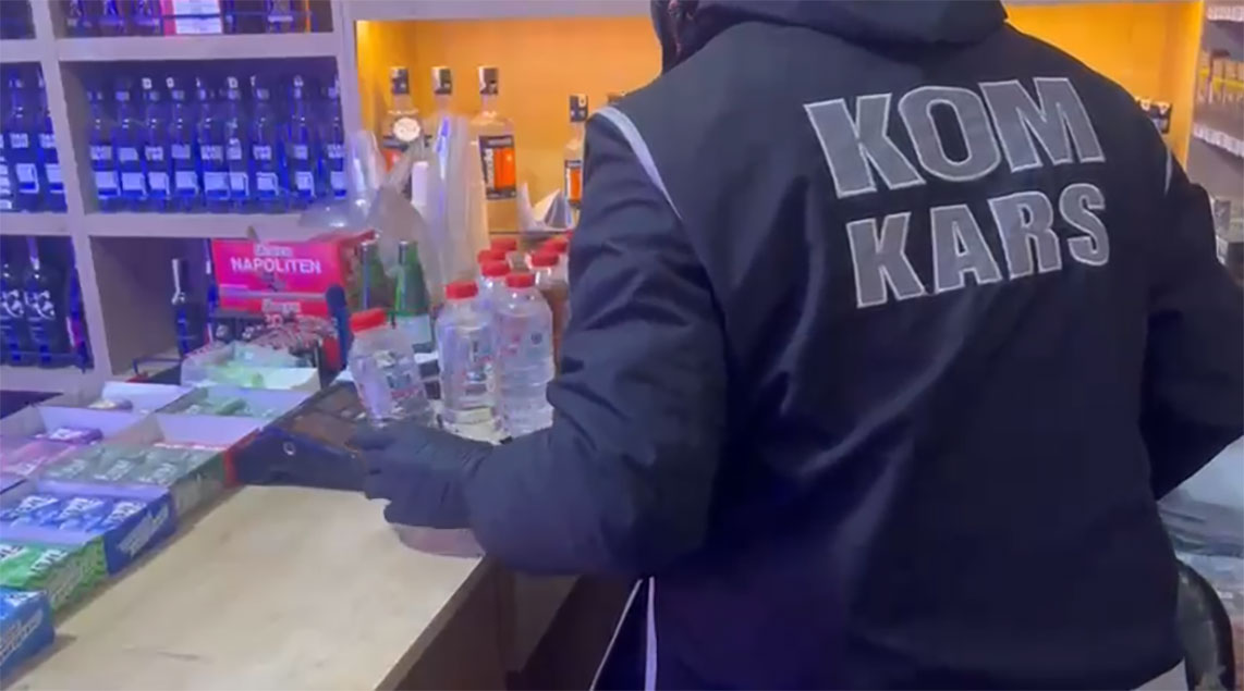 Kars’ta yılbaşı öncesi sahte alkol operasyonu: 13 gözaltı