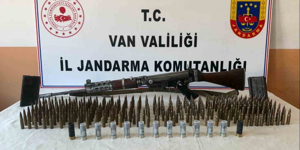 Erciş’te Belçika yapımı uzun namlulu silah ele geçirildi