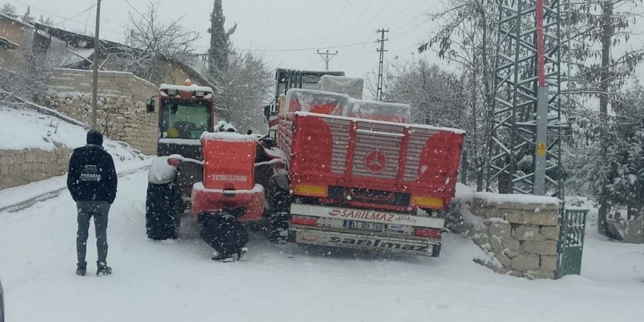 Darende’de kar yağışı etkili oluyor