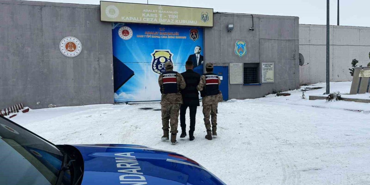 Kars’ta 15 yıl hapis cezasıyla aranan şahıs yakalandı
