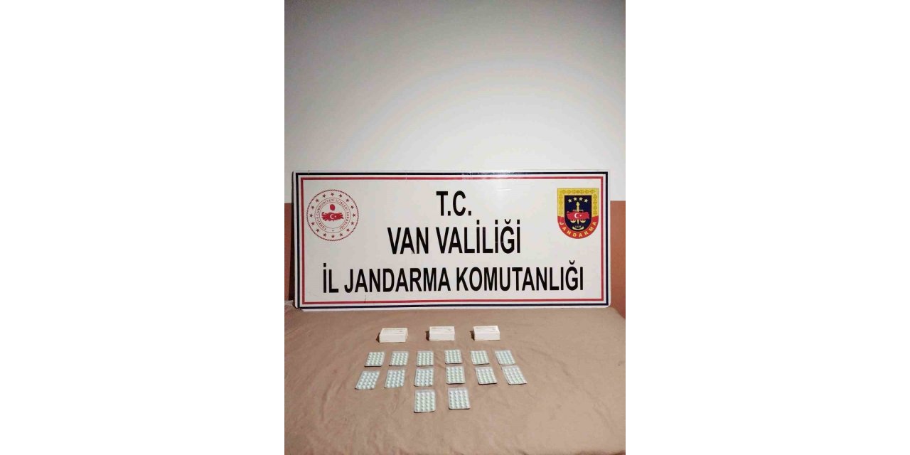 Başkale’de 280 adet sentetik hap ele geçirildi