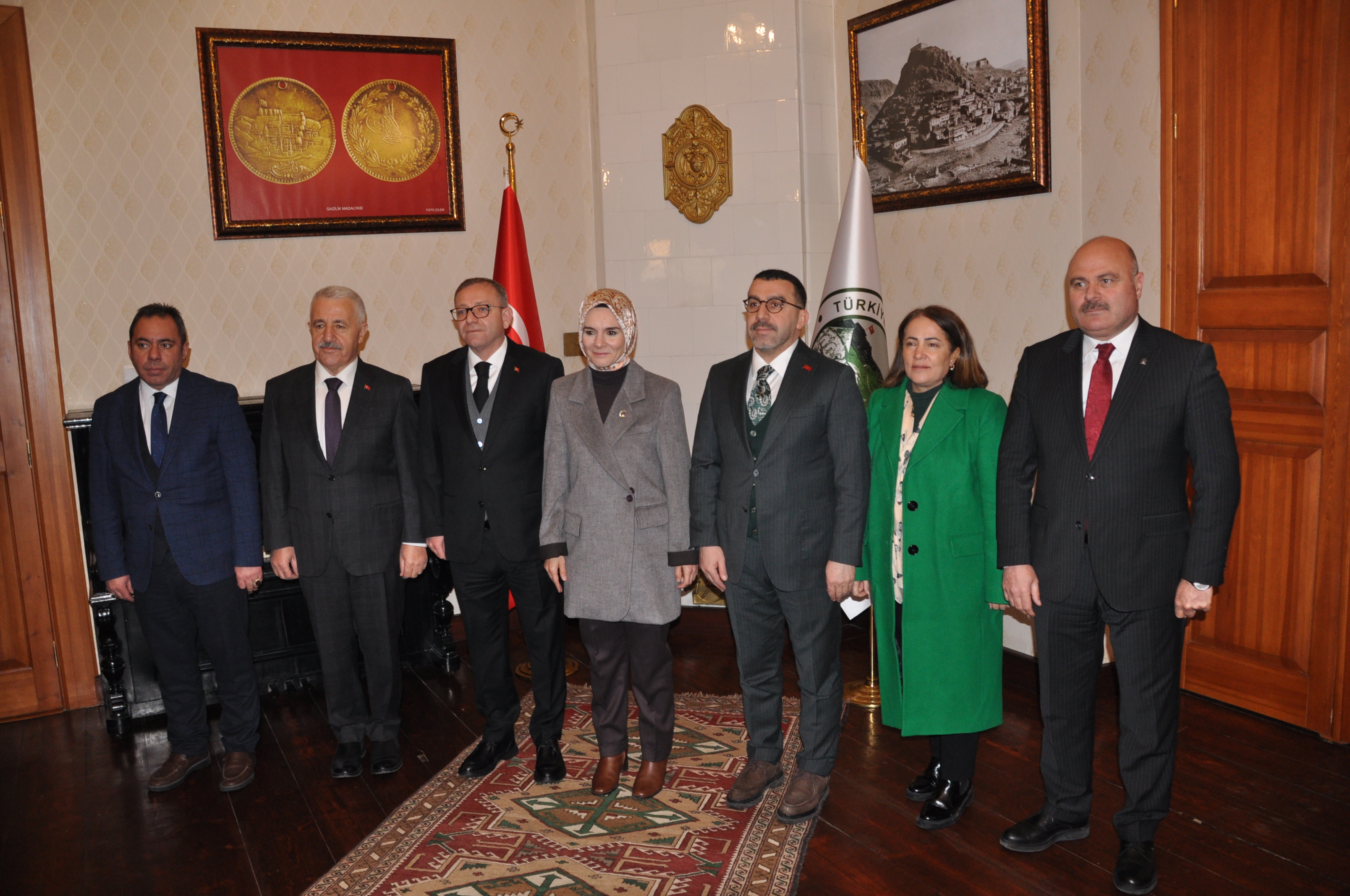 Bakan Göktaş, Sarıkamış Şehitlerini anma programı kapsamında Kars’ta ziyaretlerde bulundu