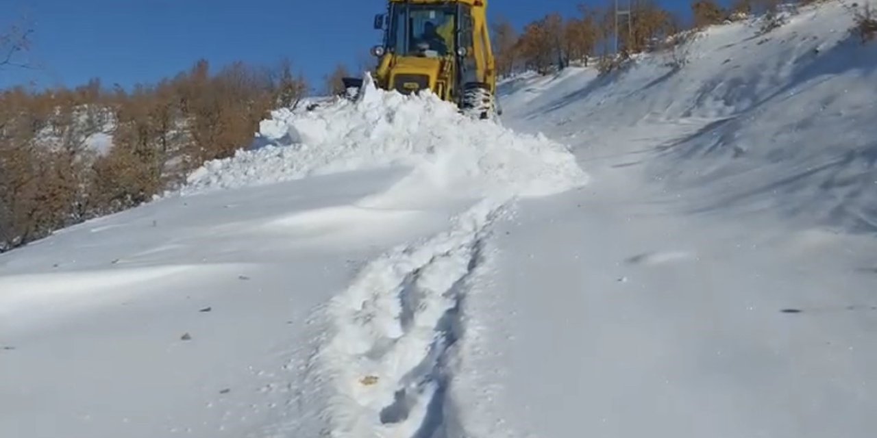 Elazığ’da 79 köy yolunda çalışmalar sürüyor