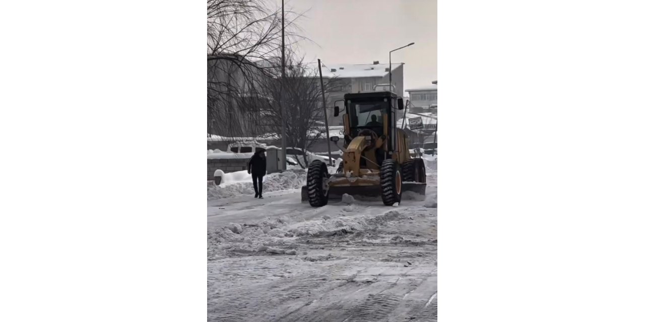 Patnos’ta karla mücadele çalışmaları devam ediyor