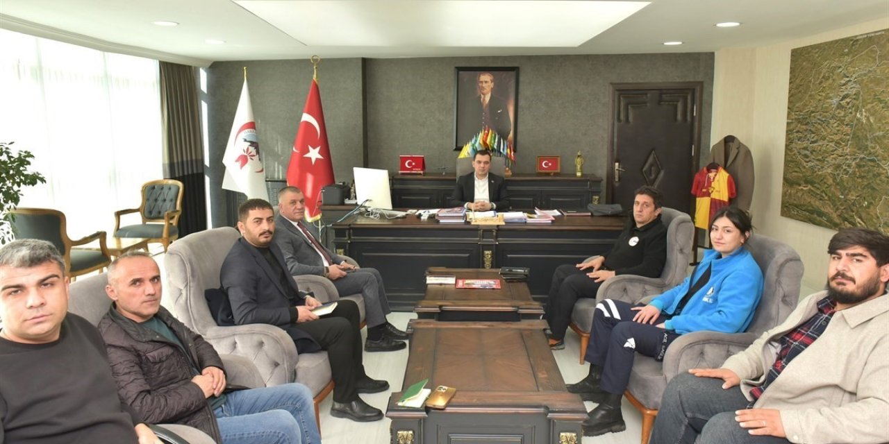 Hakkari’de kar tedbirleri görüşüldü