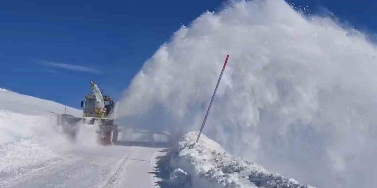 Malatya Büyükşehir Belediyesi’nden karla mücadele seferberliği
