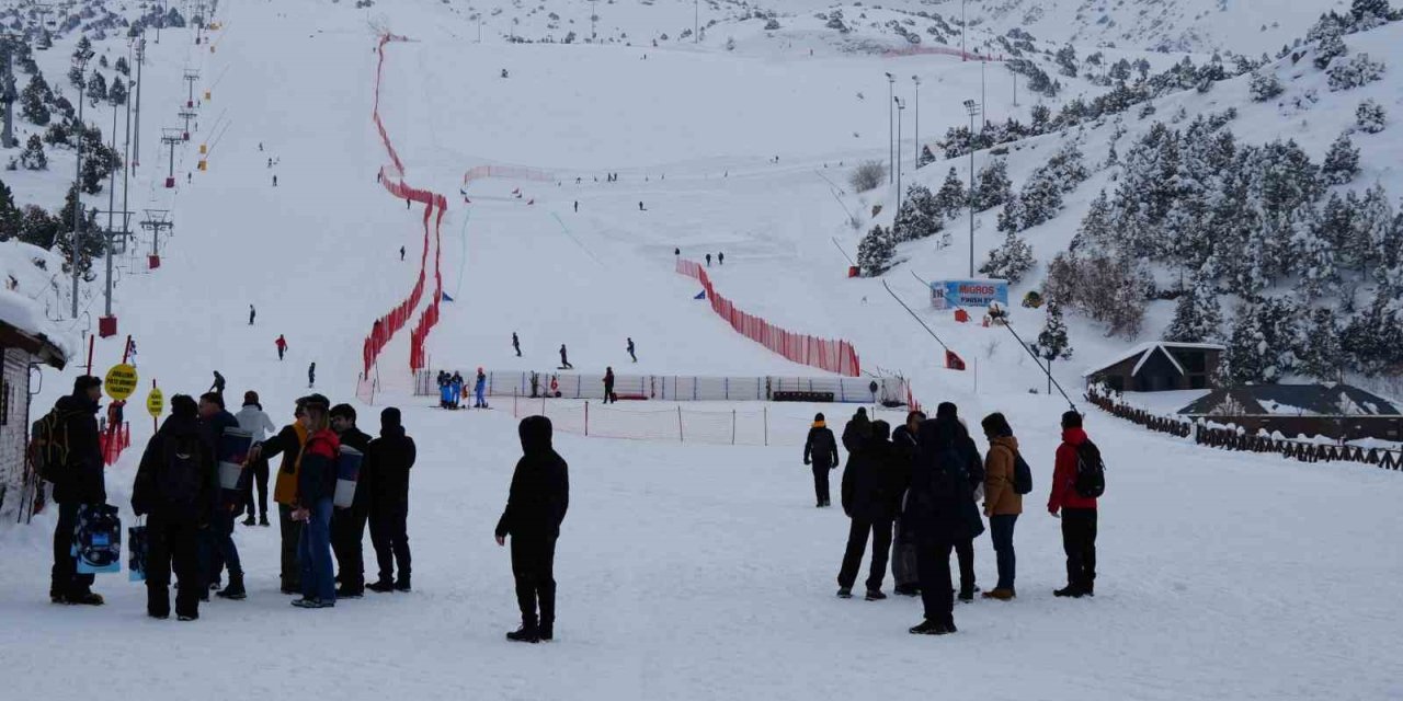 Erzincan Ergan Kayak Merkezinde sömestir yoğunluğu
