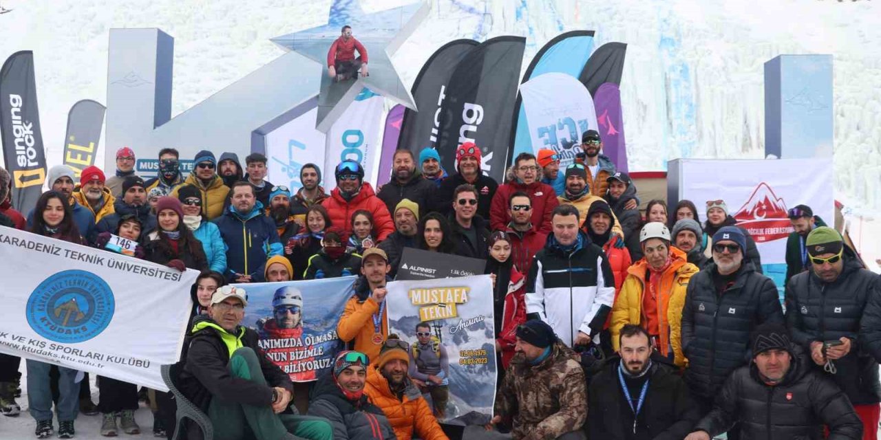 Palandöken Kayak Merkezi’nde Türkiye Buz Tırmanışı Şampiyonası gerçekleştirildi