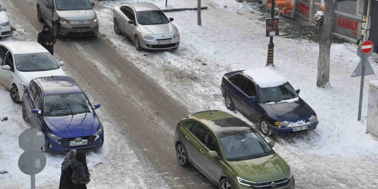 Kars’ta trafiğe kayıtlı araç sayısı 54 bin 850’ye ulaştı