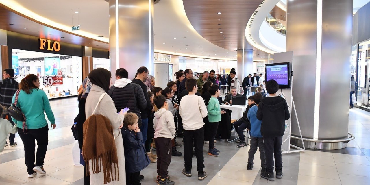 Yeşilyurt Belediyesi geleneksel AVM sömestr spor şenliği başlattı