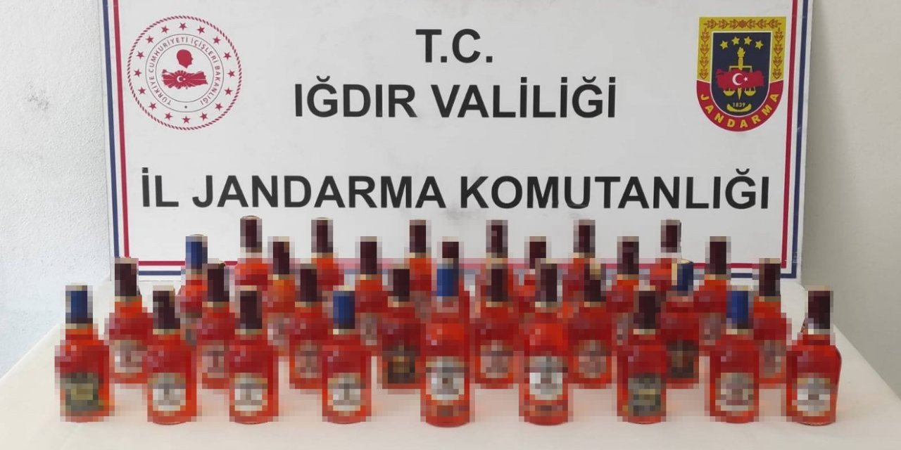 Iğdır’da 40 litre kaçak viski ele geçirildi