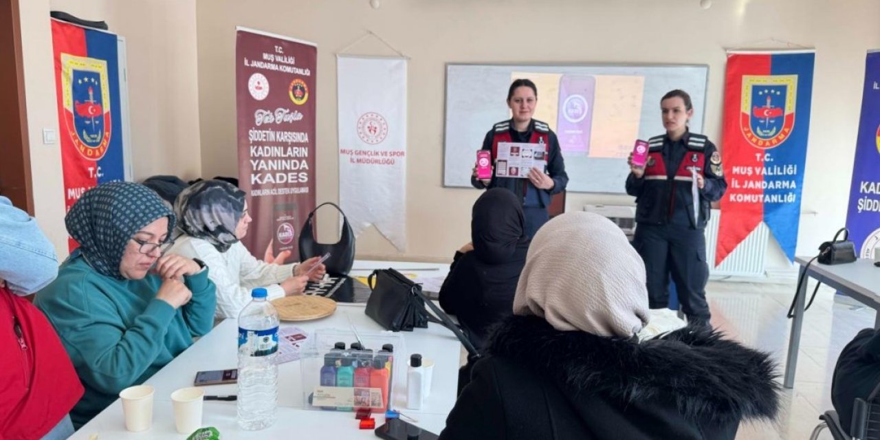 Muş’ta kadınlara yönelik KADES bilgilendirmesi