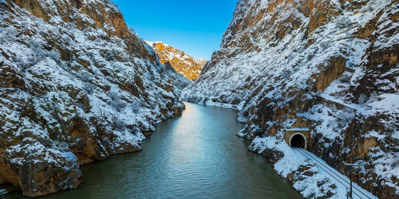 Aydınlık Kanyon: Erzincan’da doğayla iç içe sakin kaçış rotası